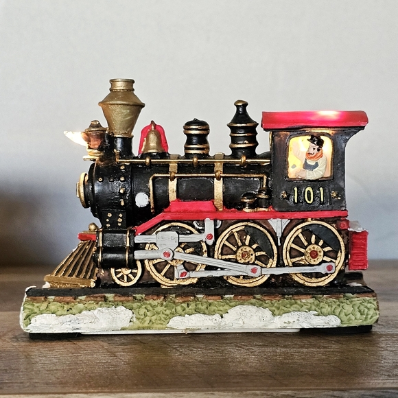 Rare Vintage Orient Express Lights Up 3 Section Resin Train Locomotive Caboose - Picture 6 of 17